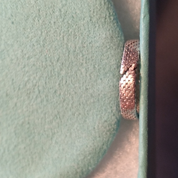 Tiffany & Co. Somerset mesh pinkie ring-has significant damage - Picture 5 of 5